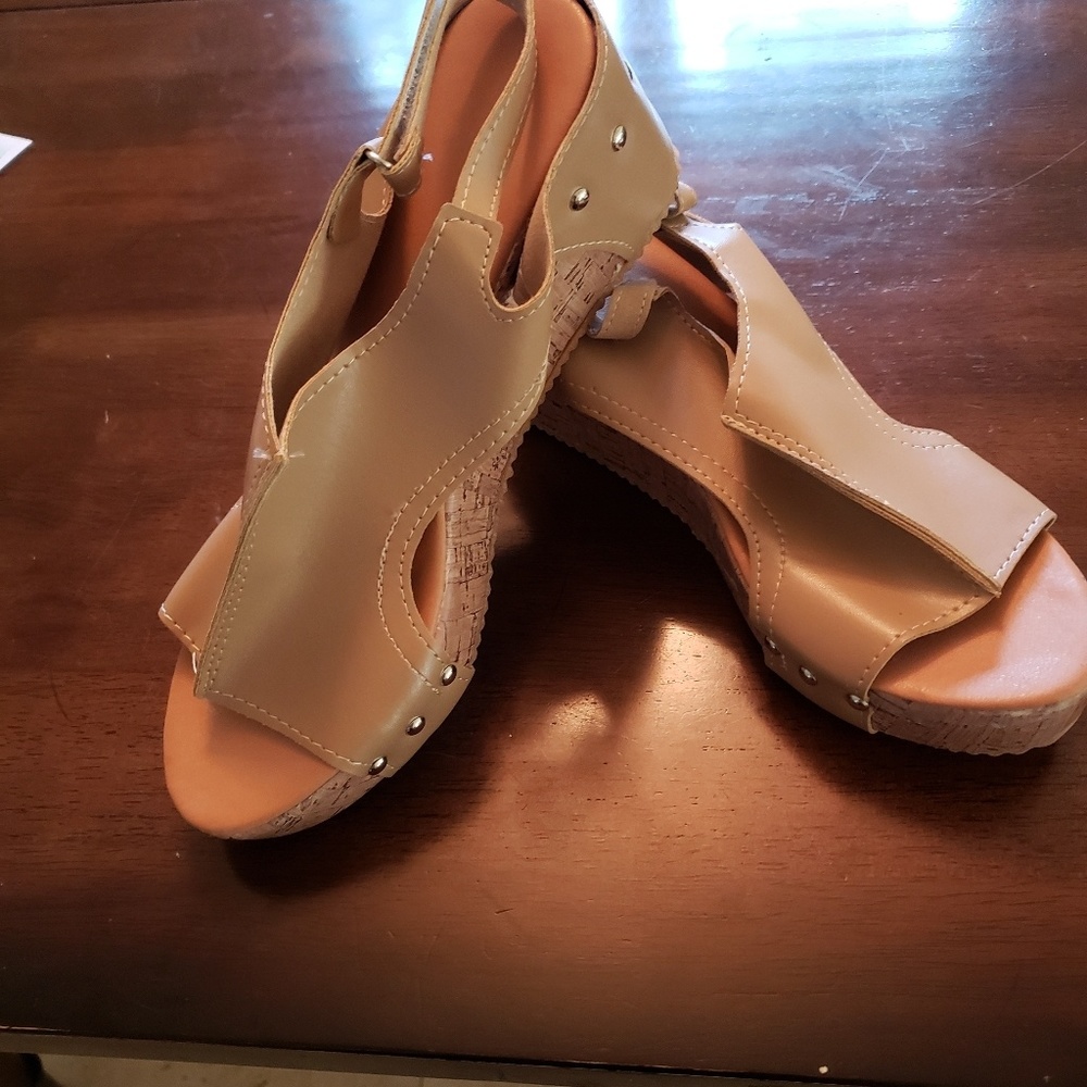 Platform Sandels vegan material